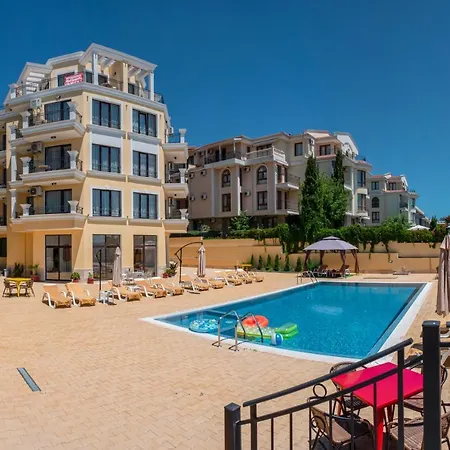 Apartment Complex Horizon Sveti Vlas